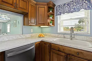73 Royal Oak Ct, Vero Beach, FL 32962 - Photo 7
