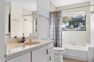 8065 Aberdeen Dr, Boynton Beach, FL 33472 - Photo 23