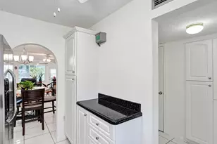 2651 Sunrise Lakes Dr E, Sunrise, FL 33322 - Photo 3