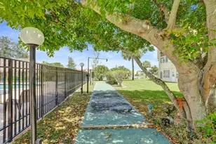 2651 Sunrise Lakes Dr E, Sunrise, FL 33322 - Photo 19