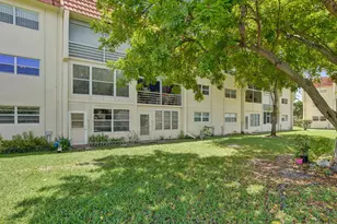 2651 Sunrise Lakes Dr E, Sunrise, FL 33322 - Photo 15