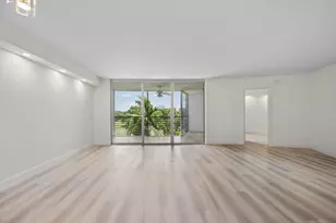 4020 W Palm Aire Dr, Pompano Beach, FL 33069 - Photo 5