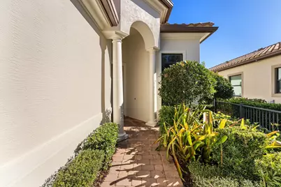 241 SE Fascino Circle, Port Saint Lucie, FL 34984 - Photo 3