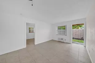 237 SW 5th St, Deerfield Beach, FL 33441 - Photo 13