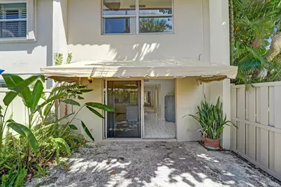 5555 N Ocean Boulevard #17, Lauderdale by the Sea, FL 33308 - Photo 3
