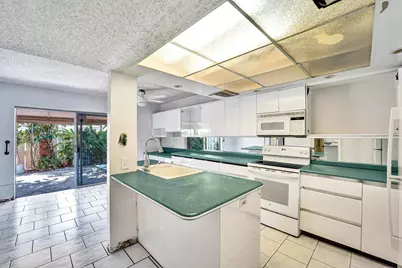 5555 N Ocean Boulevard #17, Lauderdale by the Sea, FL 33308 - Photo 29