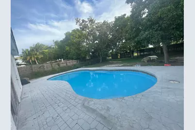 3290 NW 39th Street, Lauderdale Lakes, FL 33309 - Photo 11