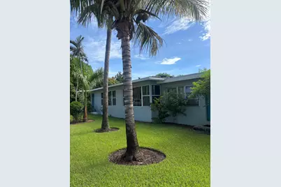 105 4th Street #105, Lake Park, FL 33403 - Photo 3
