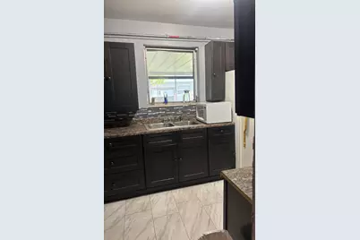 105 4th Street #105, Lake Park, FL 33403 - Photo 9