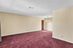 135 SW 7th Ave, South Bay, FL 33493 - Photo 9