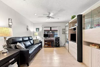 6013 Sunny Pointe Circle, Delray Beach, FL 33484 - Photo 11