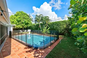 943 SW 5th St, Boca Raton, FL 33486 - Photo 35