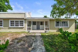 1740 11th Ave N, Lake Worth Beach, FL 33460 - Photo 1
