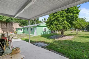 1740 11th Ave N, Lake Worth Beach, FL 33460 - Photo 17