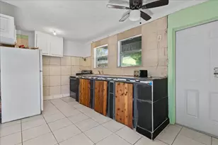 1740 11th Ave N, Lake Worth Beach, FL 33460 - Photo 9