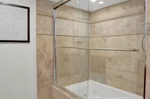 3050 NE 47th Ct, Fort Lauderdale, FL 33308 - Photo 7