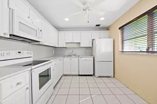8711 NW 10th St, Plantation, FL 33322 - Photo 5