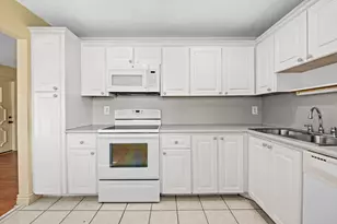 8711 NW 10th St, Plantation, FL 33322 - Photo 7