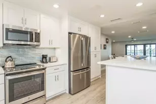 200 Intracoastal Pl, Jupiter, FL 33469 - Photo 9
