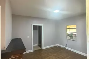 420 Lilac Ct, West Palm Beach, FL 33407 - Photo 3