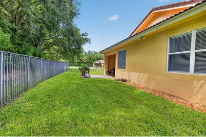9262 Silver Glen Way, Lake Worth, FL 33467 - Photo 33