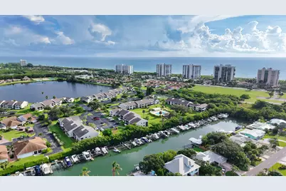 3209 S Lakeview Circle #8105, Hutchinson Island, FL 34949 - Photo 37