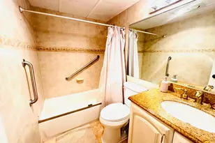 271 Farnham L, Deerfield Beach, FL 33442 - Photo 7