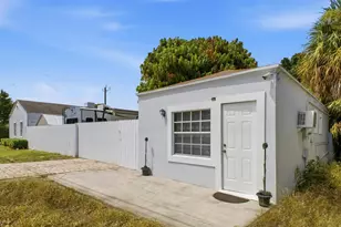 801 Hampton Rd, West Palm Beach, FL 33405 - Photo 3