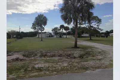 20020 NW 80th Drive, Okeechobee, FL 34972 - Photo 11