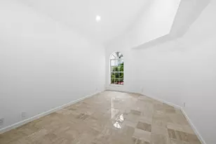 2480 NW 66th Dr, Boca Raton, FL 33496 - Photo 9