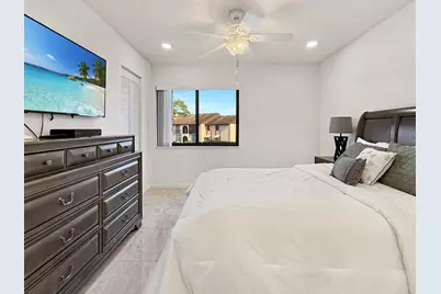 232 Pine High Occupancy Vehicle Circle #C2, Greenacres, FL 33463 - Photo 7