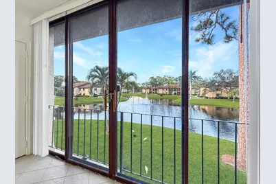232 Pine High Occupancy Vehicle Circle #C2, Greenacres, FL 33463 - Photo 3