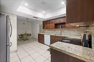 8407 NW 25th Ct, Sunrise, FL 33322 - Photo 9