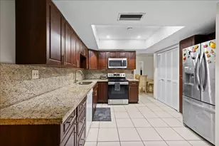 8407 NW 25th Ct, Sunrise, FL 33322 - Photo 11