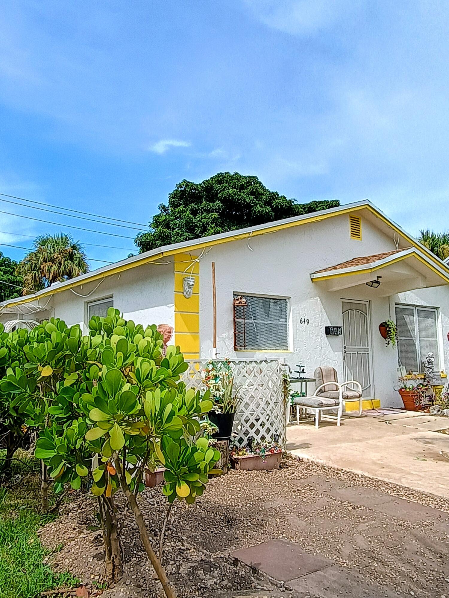 649 58th St - 649 58th St, West Palm Beach, FL 33407 Luxury Property | Jose Angel Pina