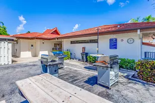103 Half Moon Cir, Hypoluxo, FL 33462 - Photo 39