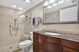 103 Half Moon Cir, Hypoluxo, FL 33462 - Photo 17