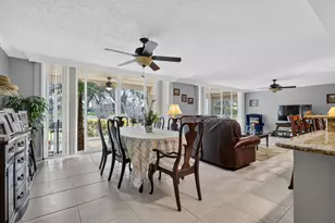 103 Half Moon Cir, Hypoluxo, FL 33462 - Photo 43