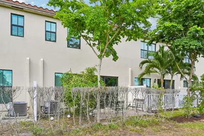 2025 Oysterwood Lane, Riviera Beach, FL 33410 - Photo 19