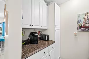 3589 La Aires Ct, Greenacres, FL 33463 - Photo 9
