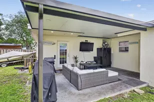 1633 NE 51st Ct, Pompano Beach, FL 33064 - Photo 27
