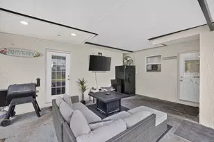 1633 NE 51st Ct, Pompano Beach, FL 33064 - Photo 29