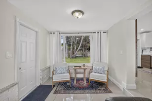 1633 NE 51st Ct, Pompano Beach, FL 33064 - Photo 13