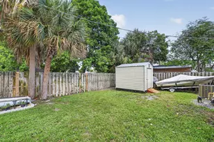1633 NE 51st Ct, Pompano Beach, FL 33064 - Photo 33