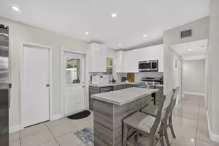 1633 NE 51st Ct, Pompano Beach, FL 33064 - Photo 9
