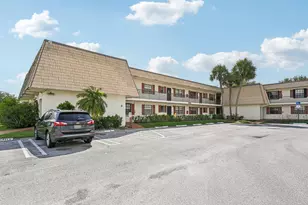 4682 Oak Terrace Dr, Greenacres, FL 33463 - Photo 1