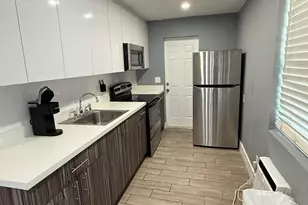 906 N Riverside Dr, Pompano Beach, FL 33062 - Photo 3