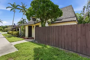 2985 Genoa Pl, West Palm Beach, FL 33406 - Photo 11