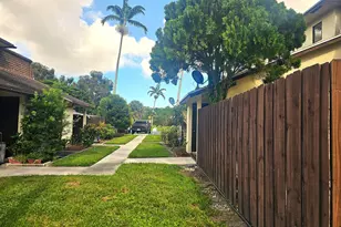 2985 Genoa Pl, West Palm Beach, FL 33406 - Photo 13