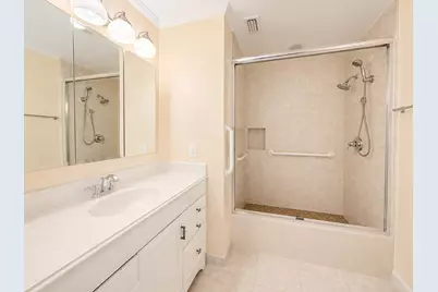 400 Sequoia Lane, Boca Raton, FL 33487 - Photo 11